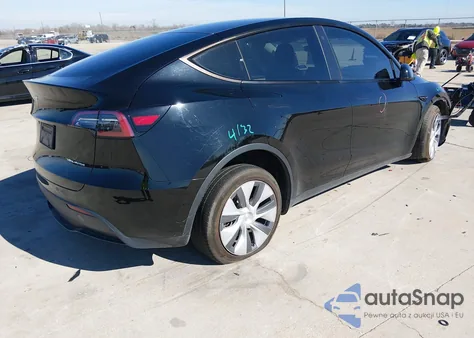 2023 Tesla Model Y Awd/Long Range Dual Motor All-Wheel Drive z USA, uszkodzony, nr VIN 7SAYGDEE7PA123347